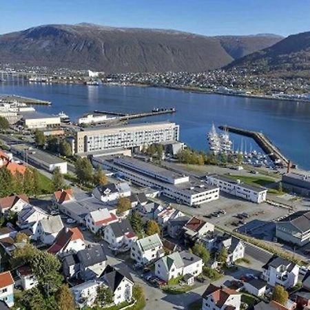 In The Heart Of The Aurora Borealis - Tromso City Exteriér fotografie